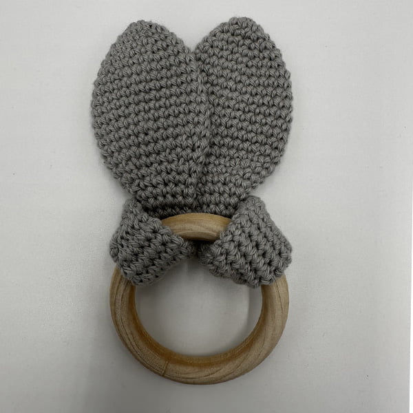 Gehaakte bijtring konijn - Afbeelding 2